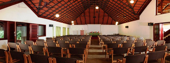 1022/The Elephant Court - Thekkady 06.jpg